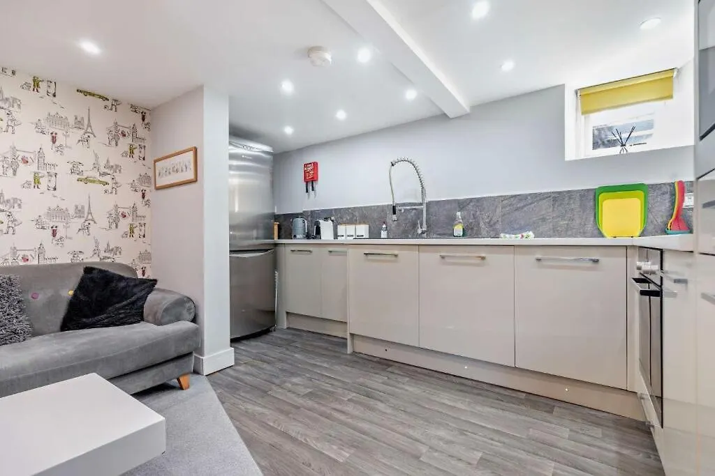 Harrogate Holiday Apartments - Garden Mews